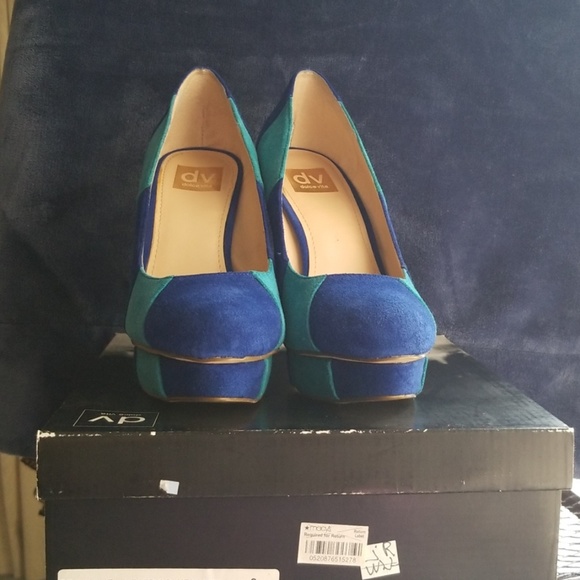 Shoe - Picture 2 of 5